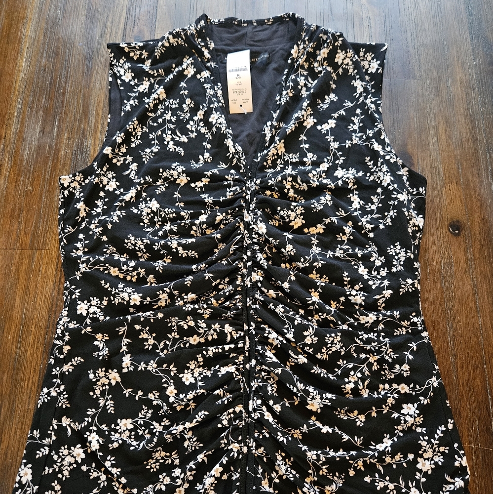 White House Black  Market tank
